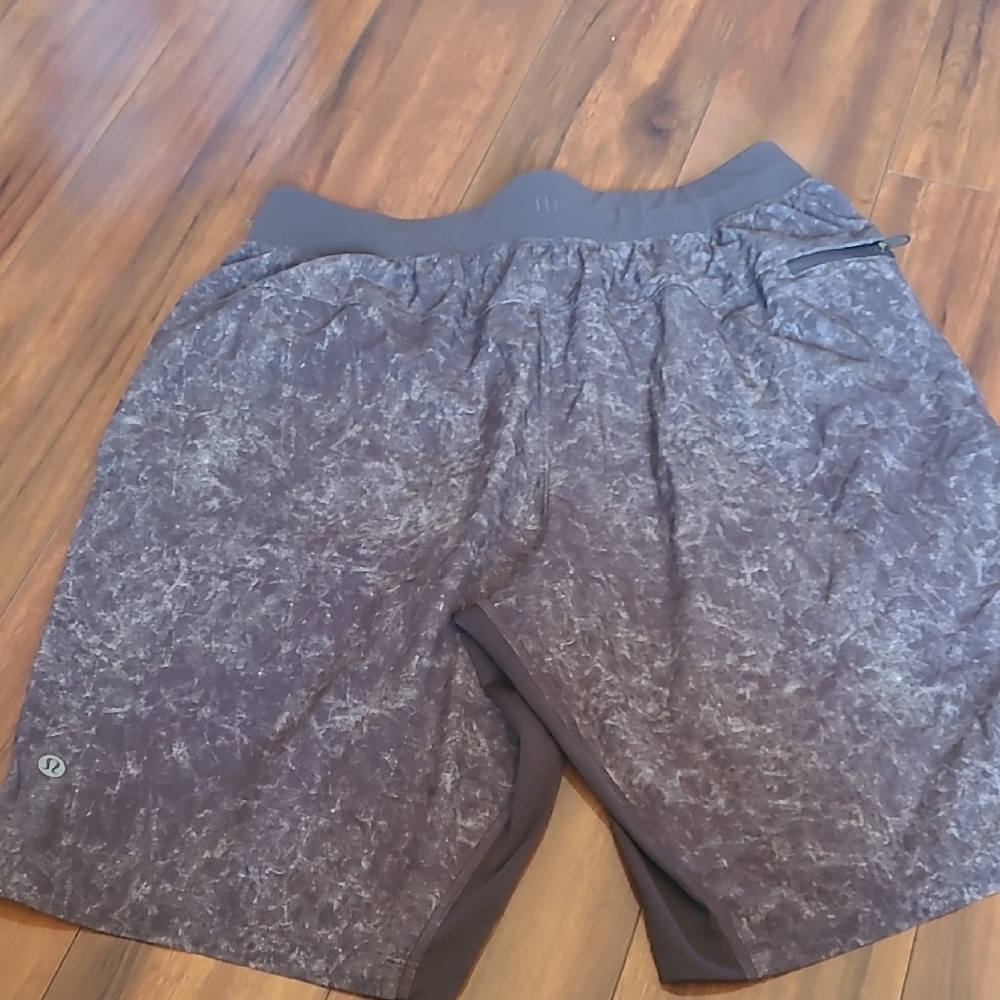 Gray Patterned Athletic Shorts - image 2